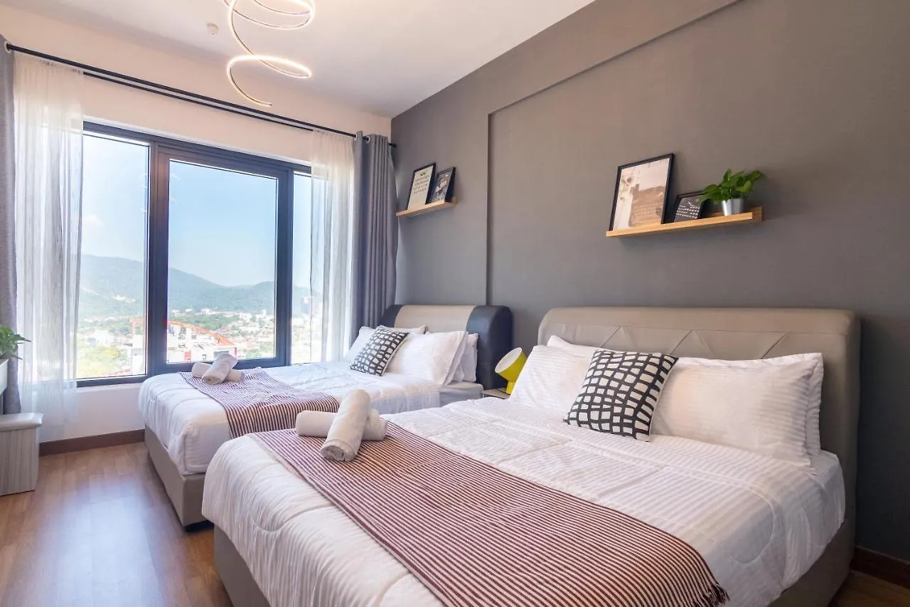 Georgetown Tropicana 218 By Airlevate Suites Малайзия
